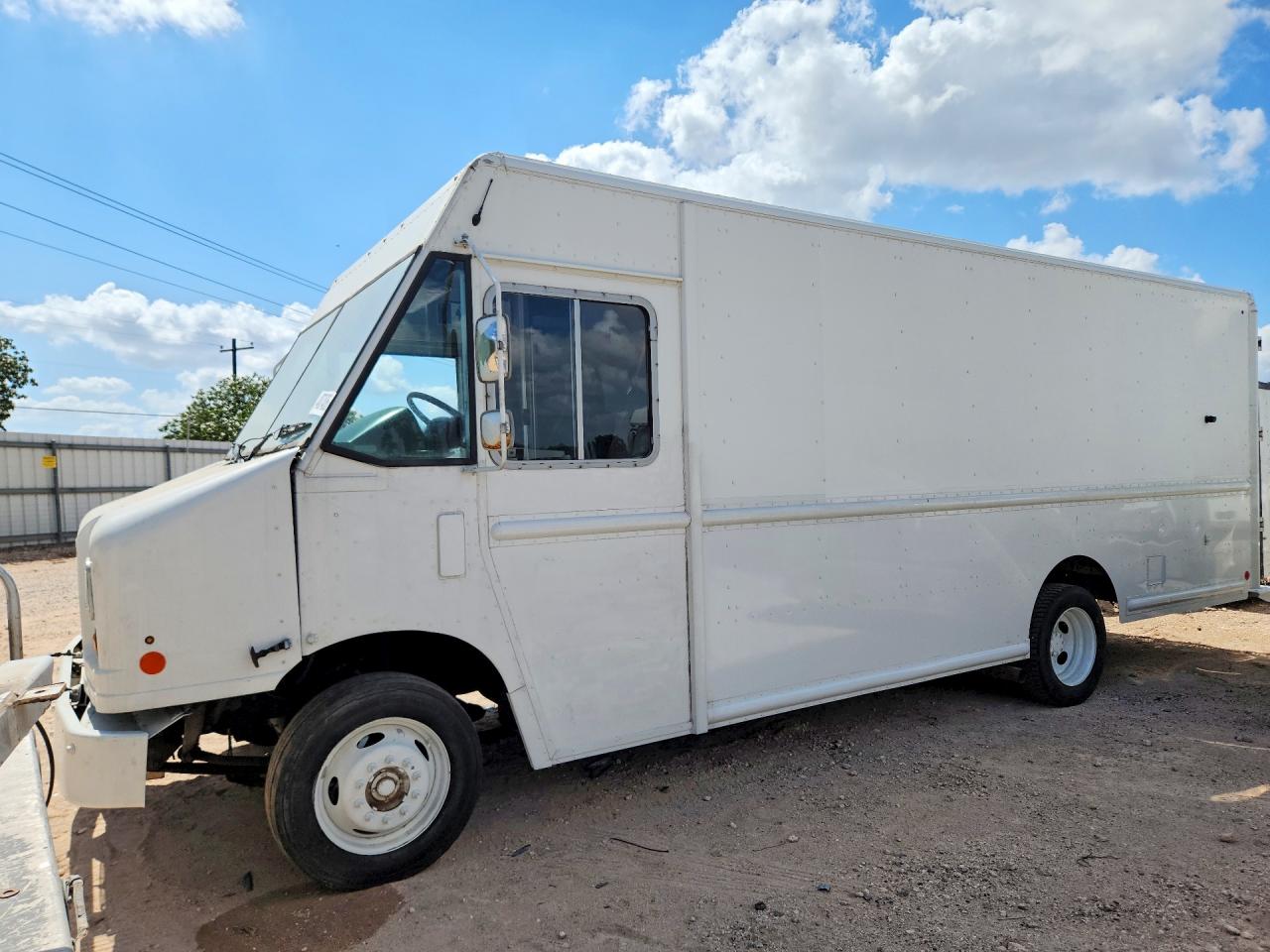 Salvage Ford F59 Image