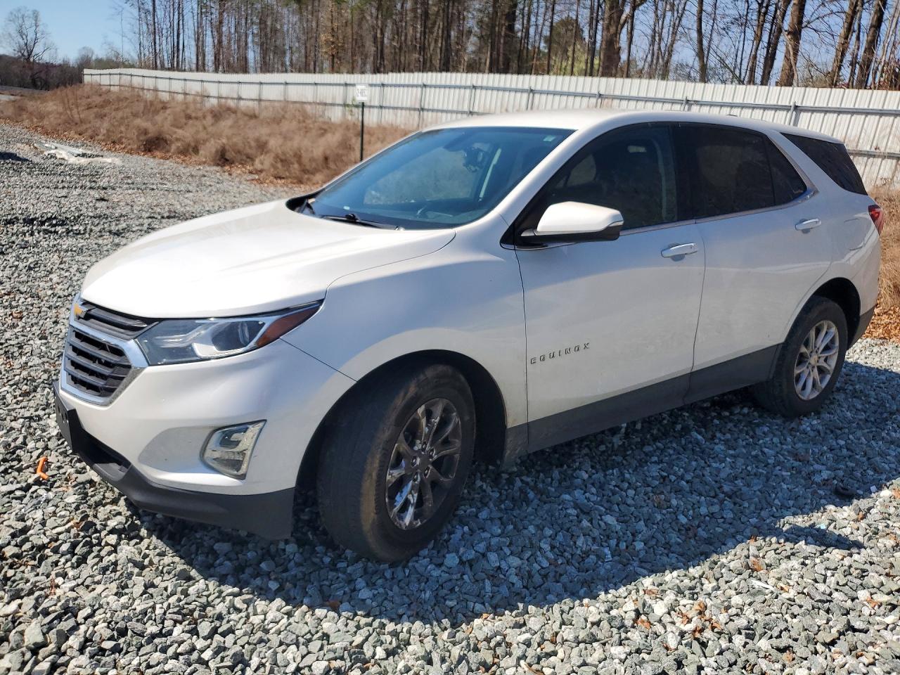 Salvage Chevrolet Equinox Image