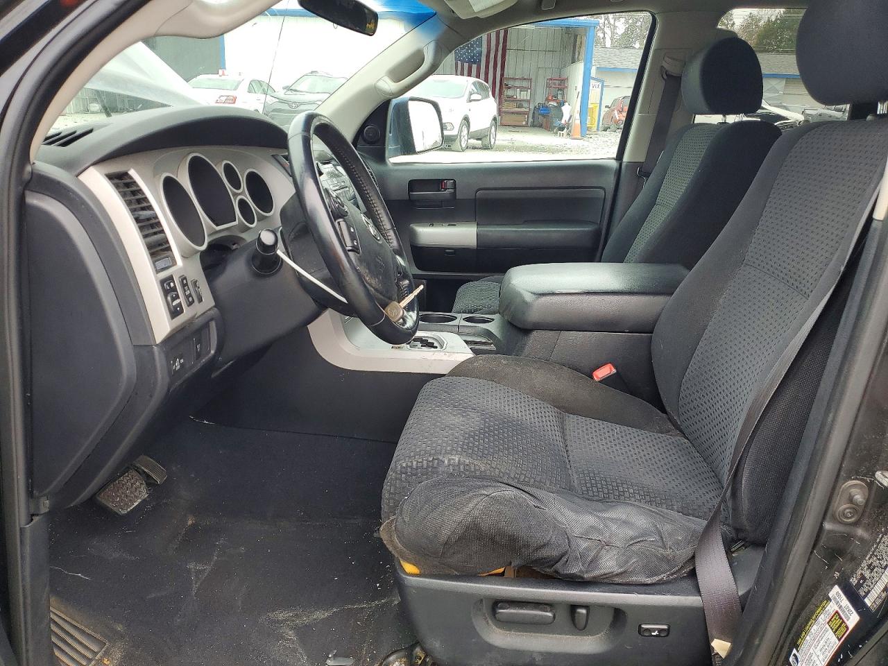 Toyota Tundra Sr5