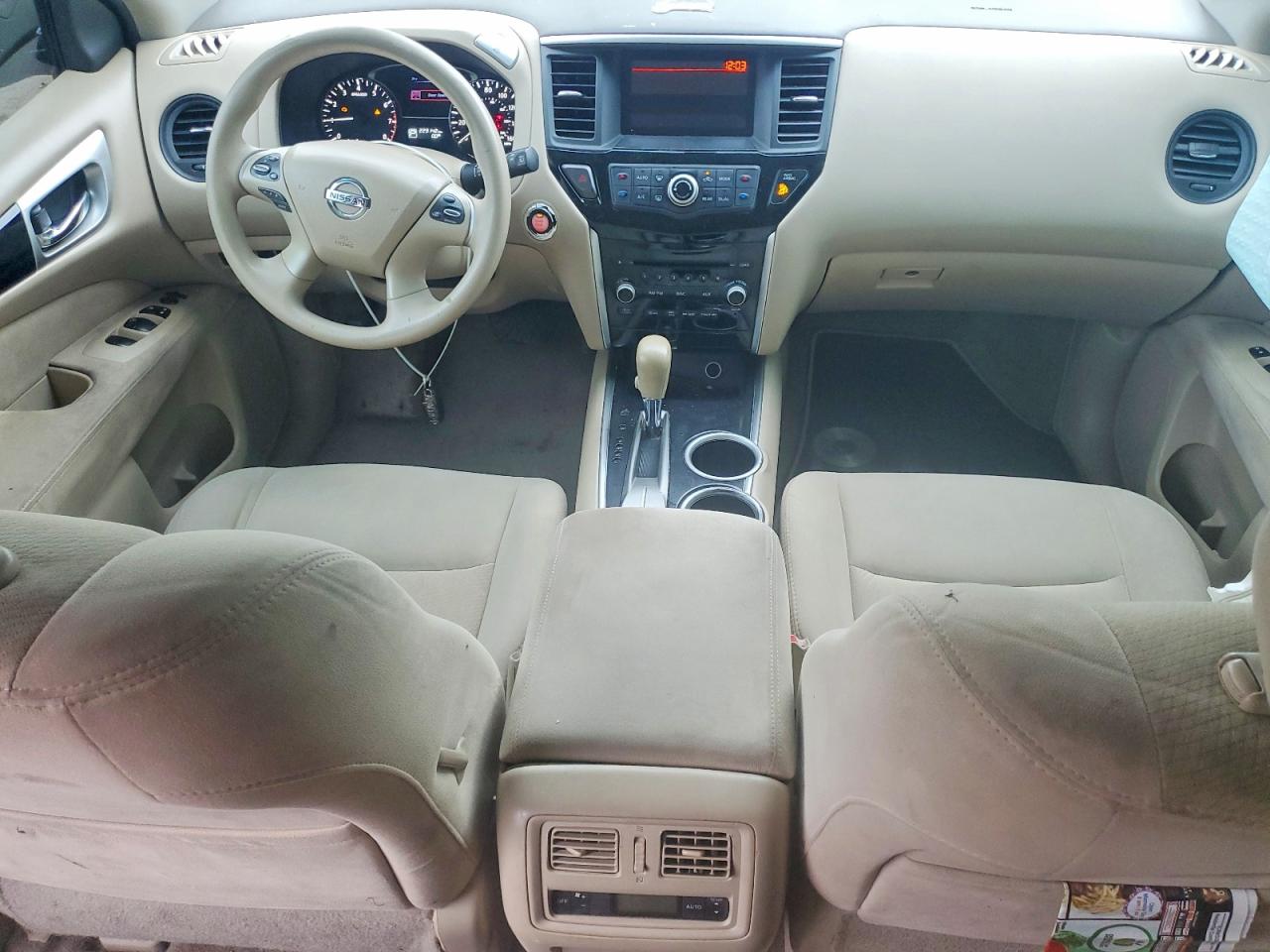 Nissan Pathfinder S