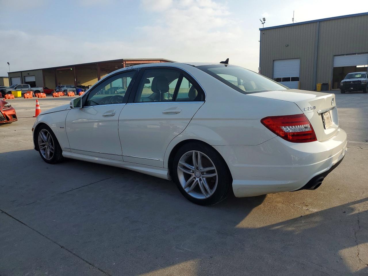 Mercedes-Benz C-Class 250
