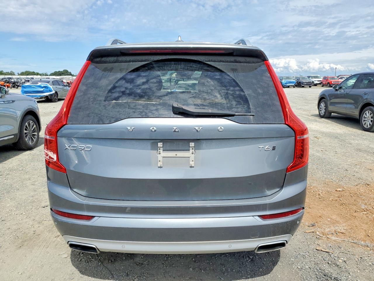 Volvo XC90 T6 Momentum