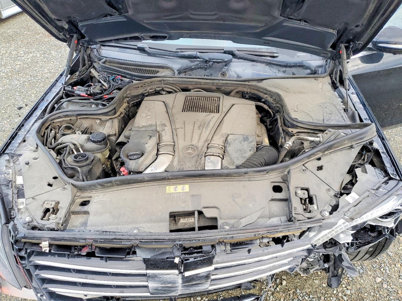 Mercedes-Benz S-Class 550