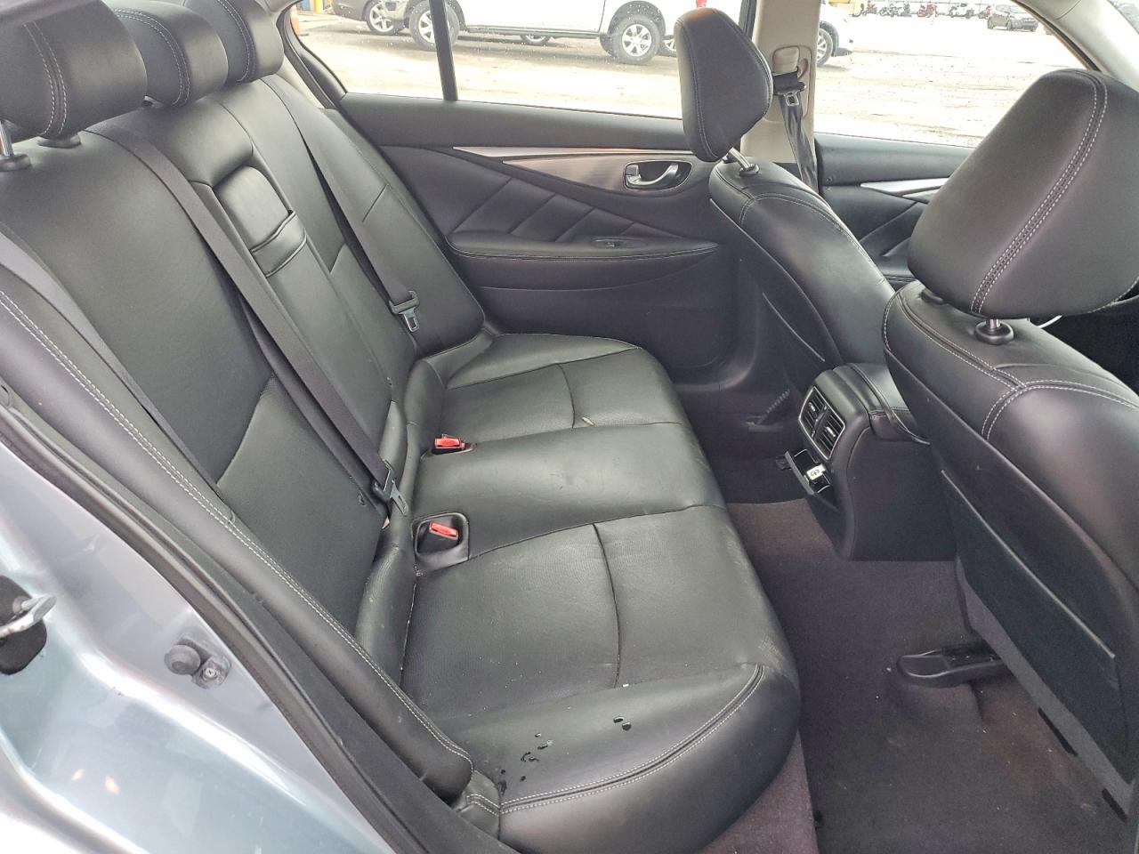 INFINITI Q50