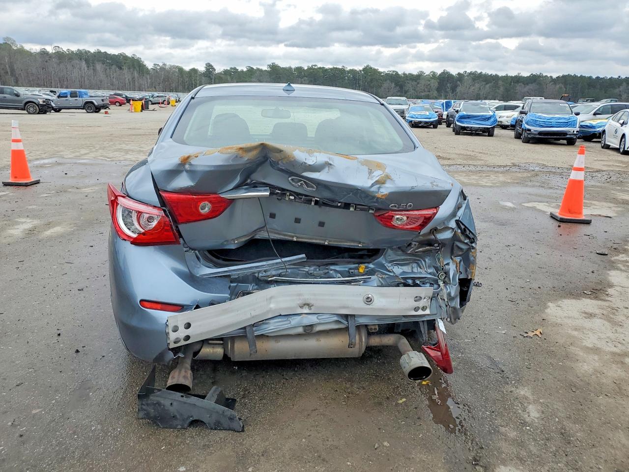 INFINITI Q50