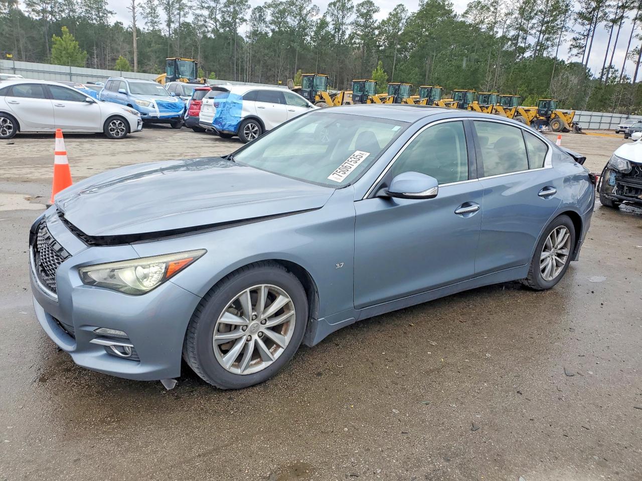 Salvage INFINITI Q50 Image