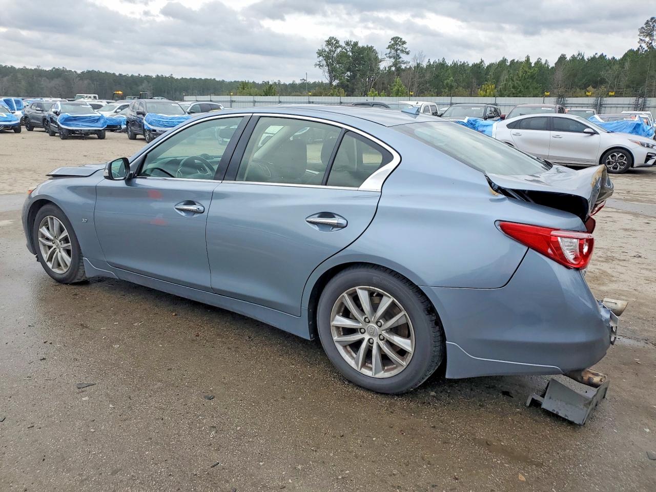 INFINITI Q50