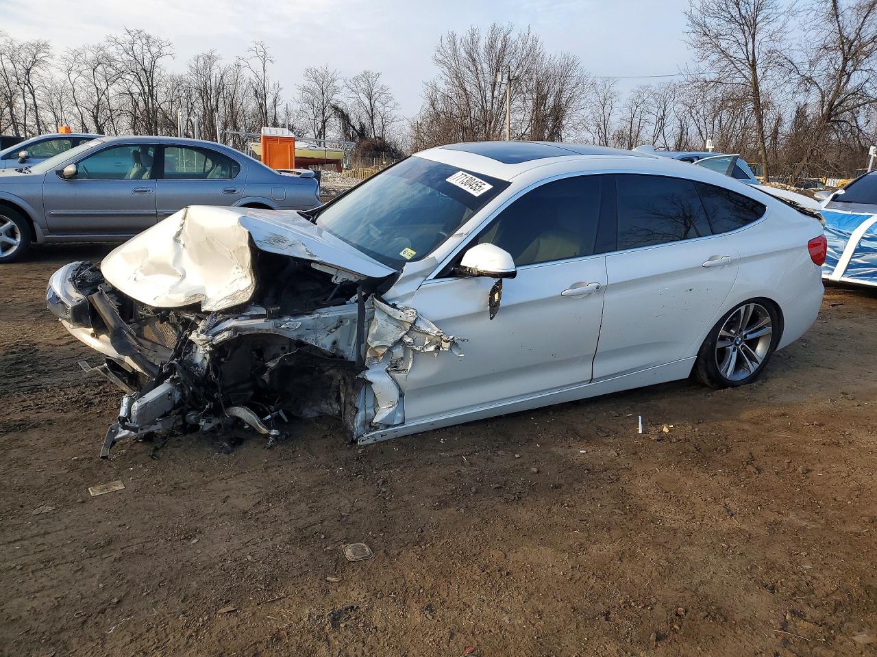 Salvage BMW 3 Series Image