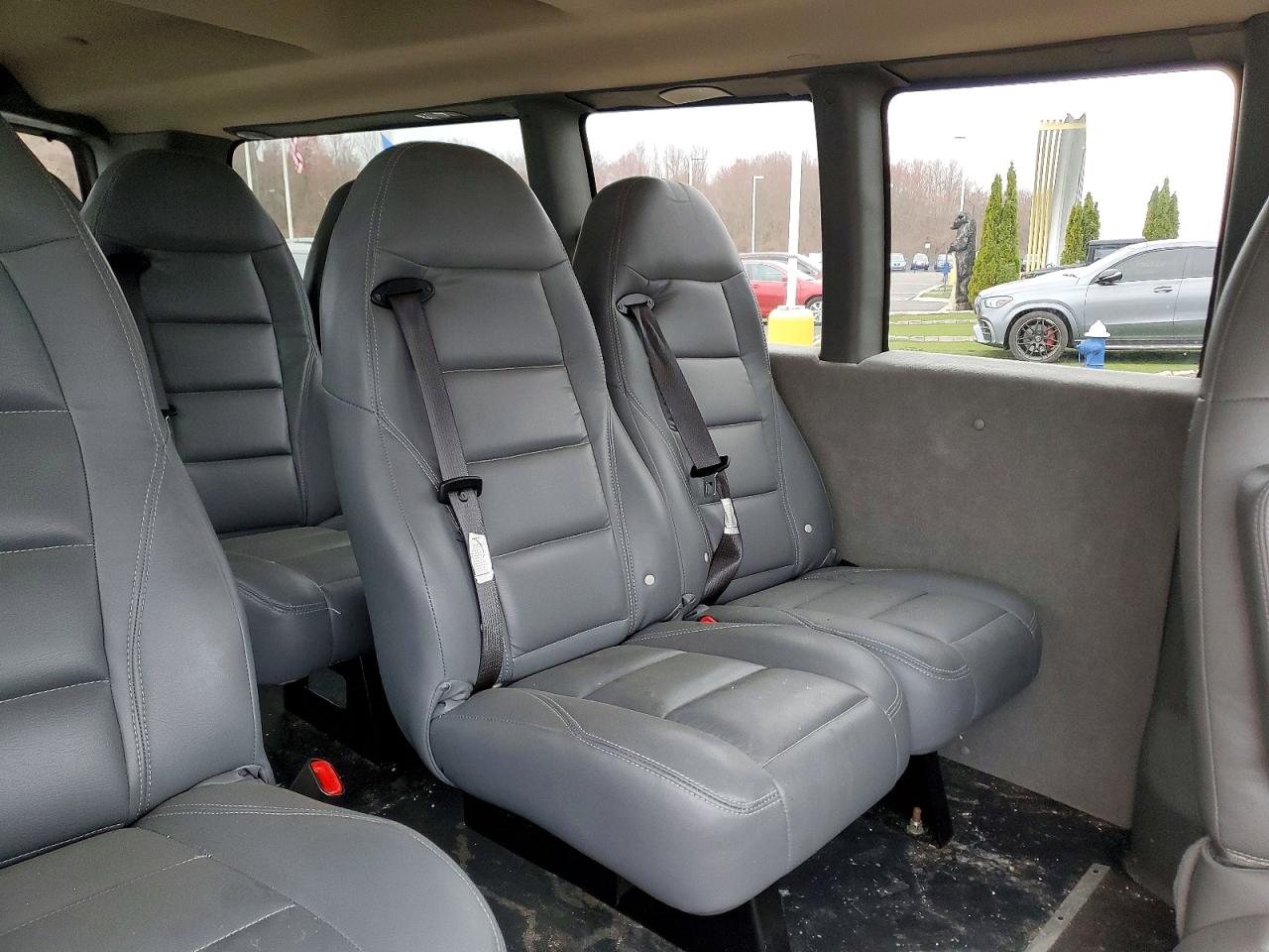 Chevrolet Express Ls