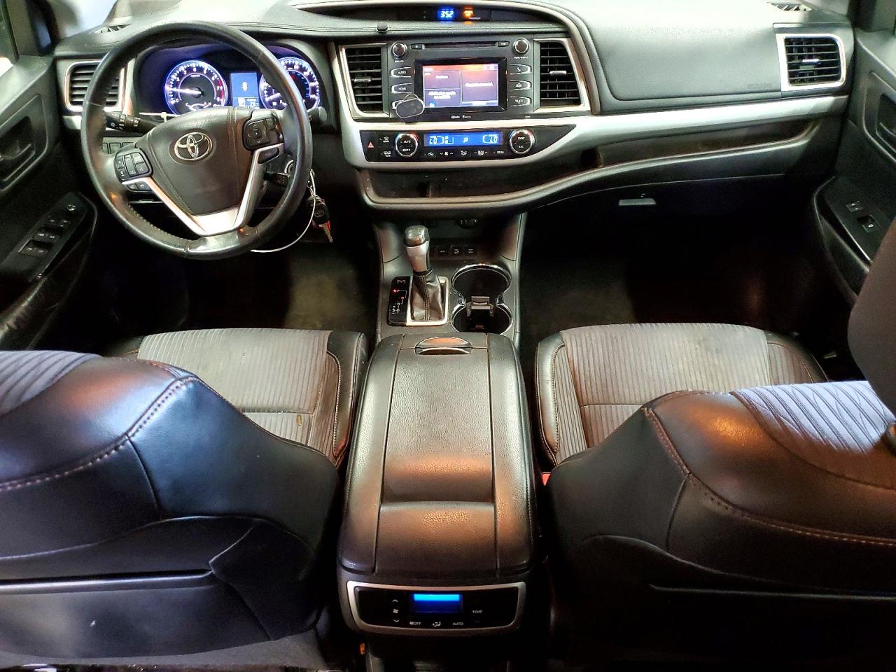 Toyota Highlander Le Plus