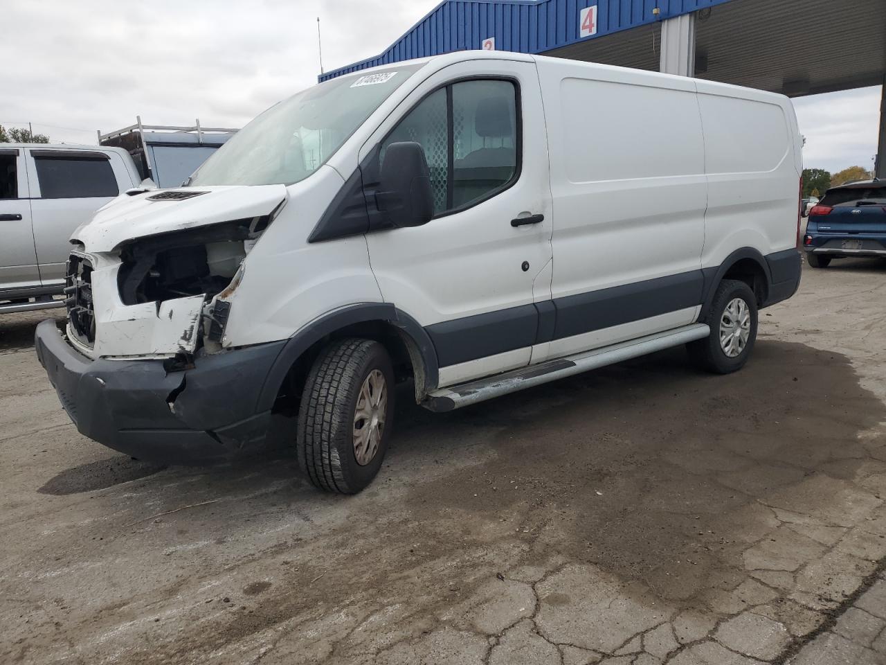 Salvage Ford Transit Image