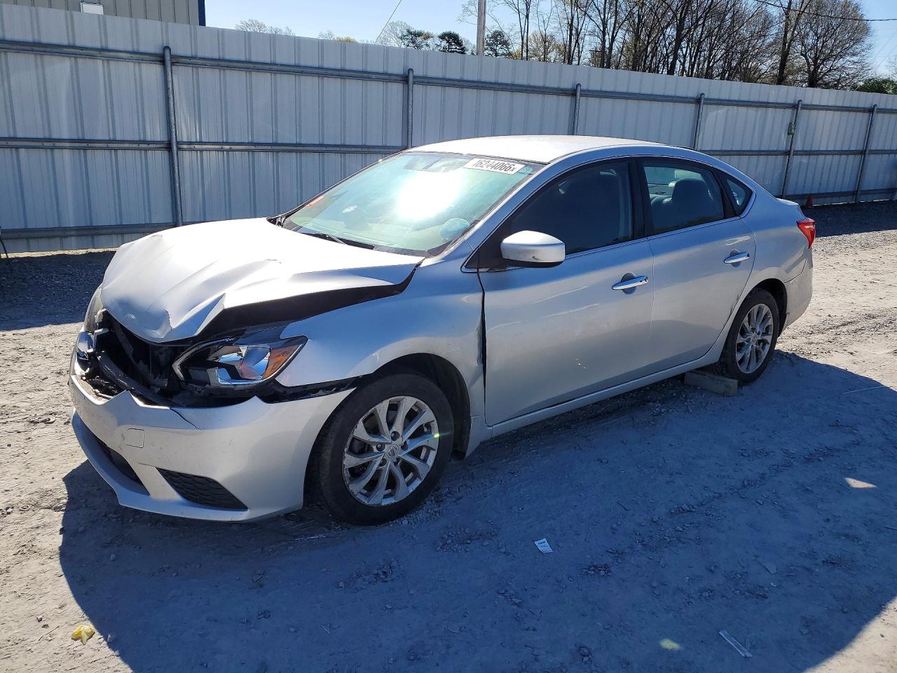 Salvage Nissan Sentra Image