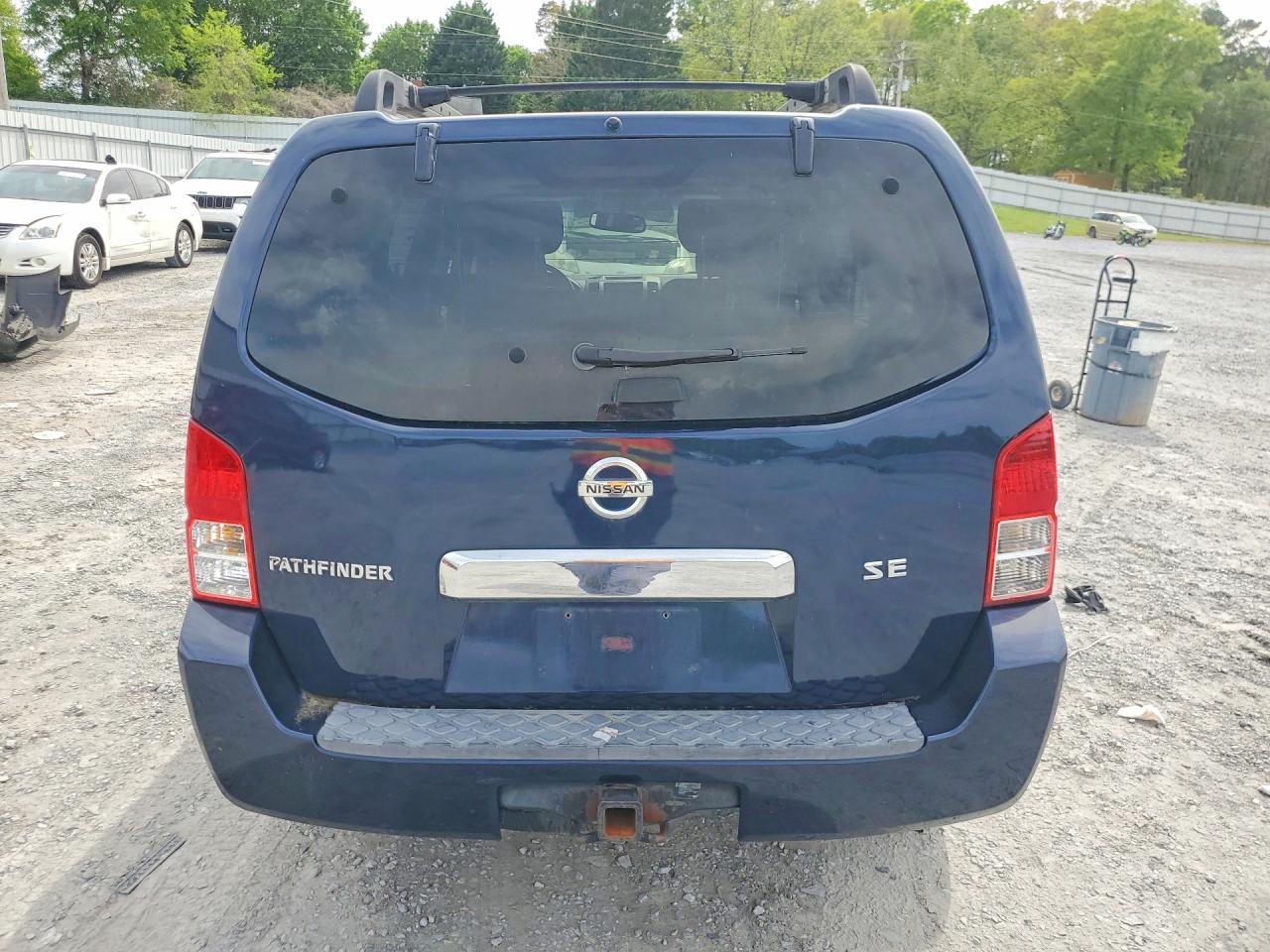 Nissan Pathfinder S