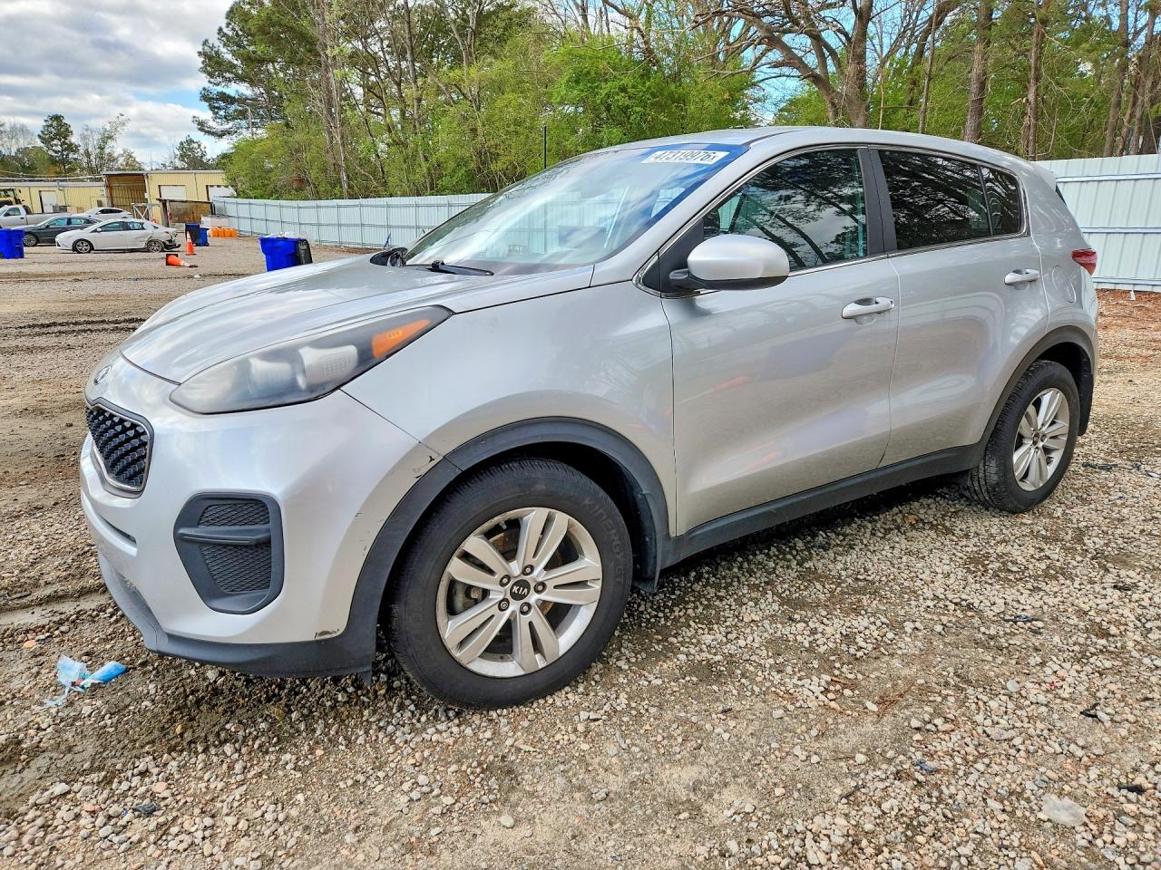 Salvage Kia Sportage Image