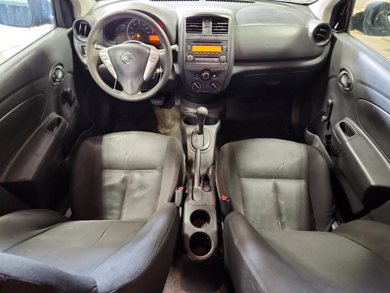 Nissan Versa 1.6 S Plus