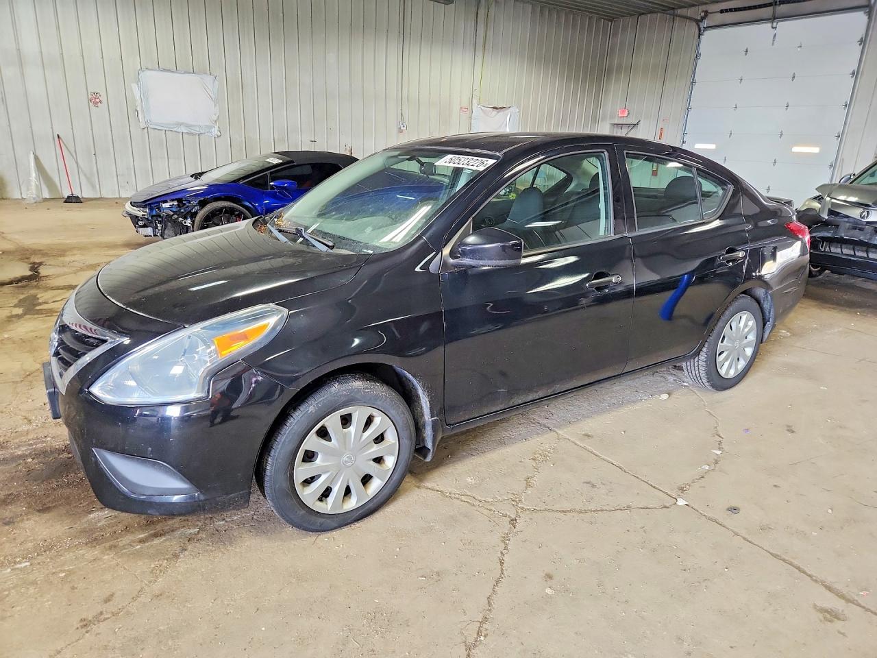 Salvage Nissan Versa Image