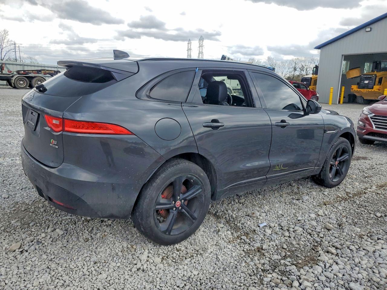 Jaguar F-PACE S