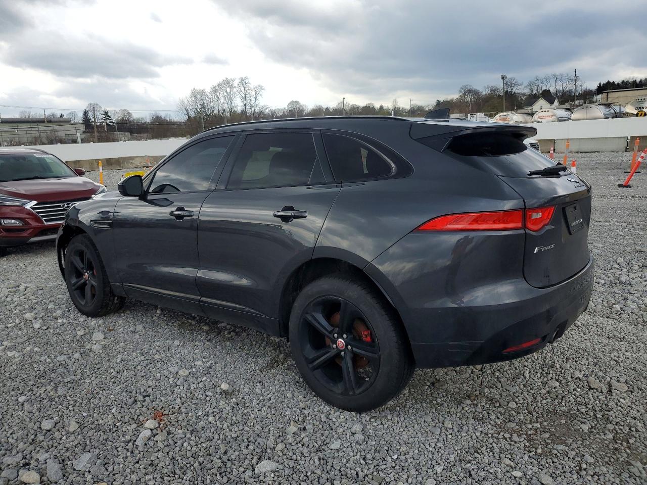 Jaguar F-PACE S