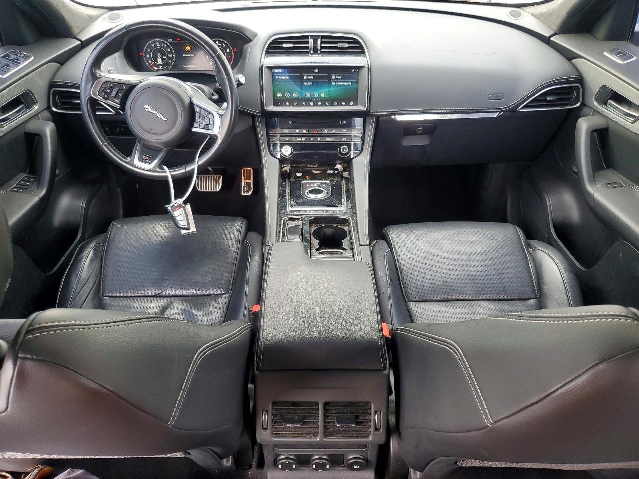 Jaguar F-PACE S