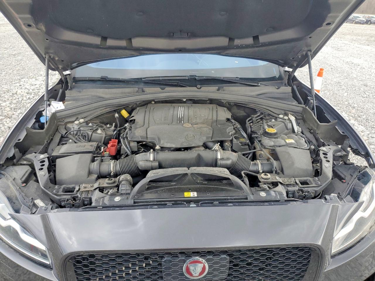 Jaguar F-PACE S