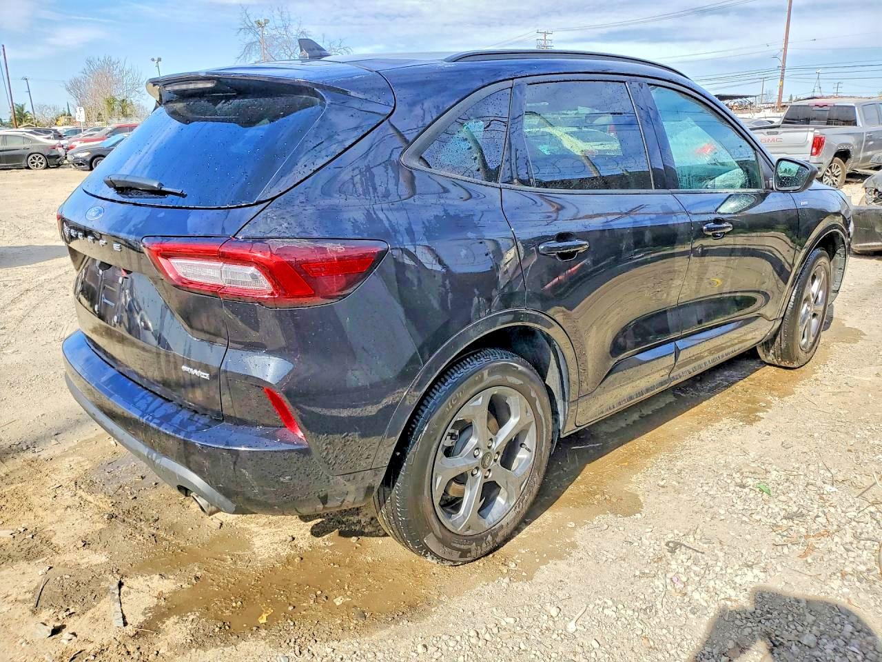 Ford Escape St Line