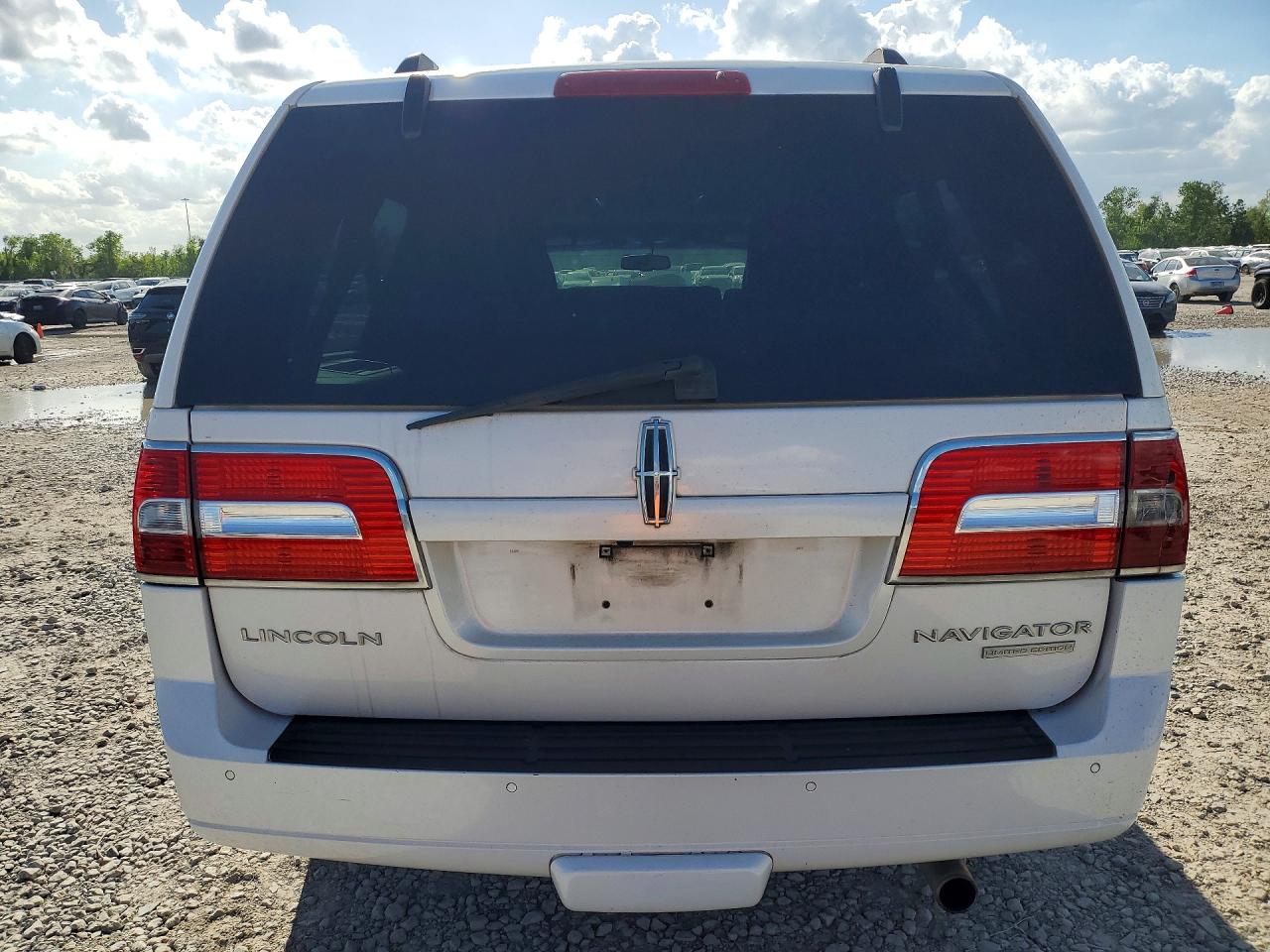 Lincoln Navigator L