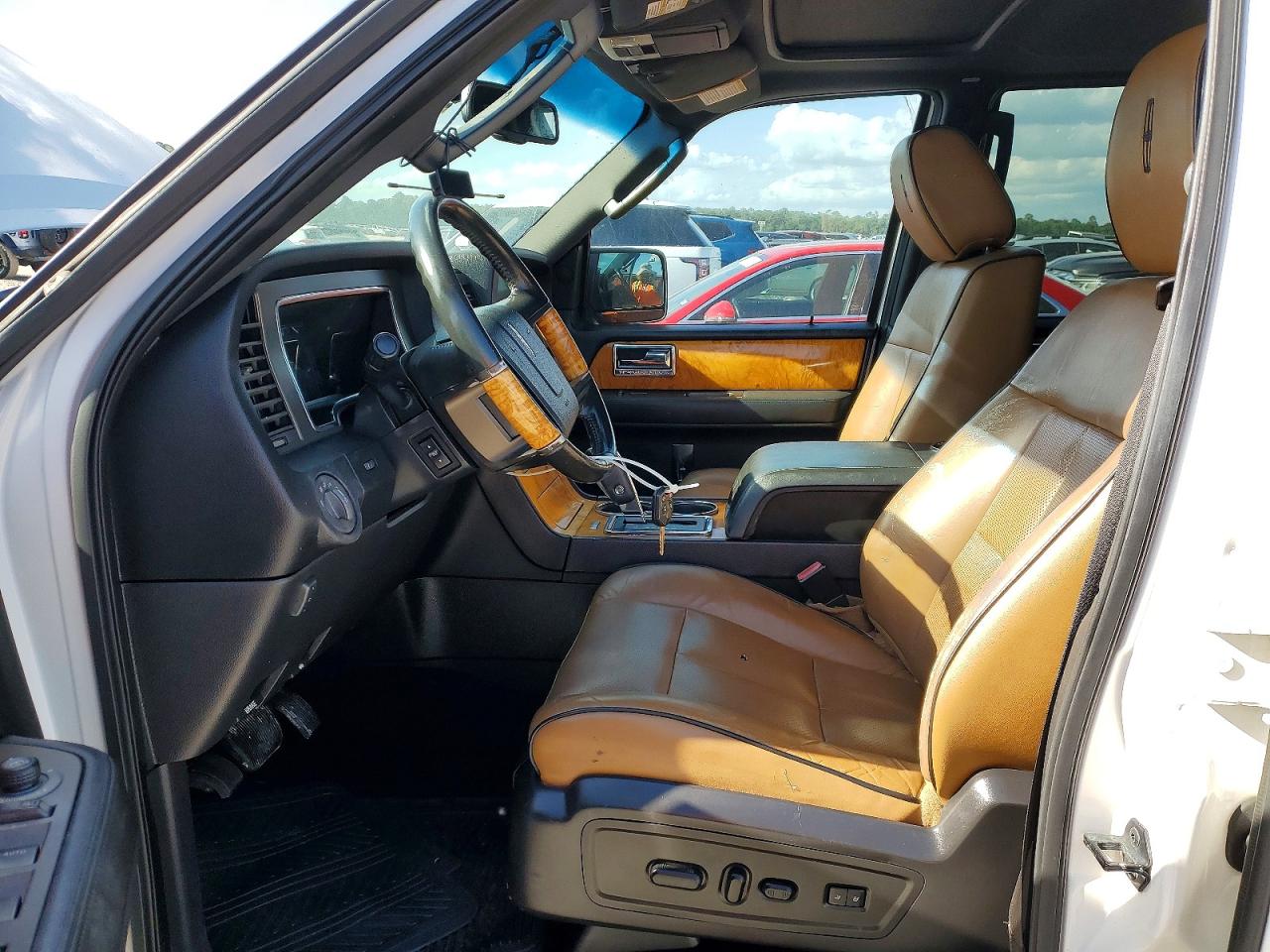 Lincoln Navigator L