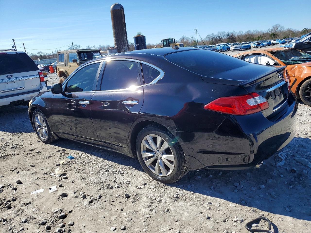 INFINITI M37 X