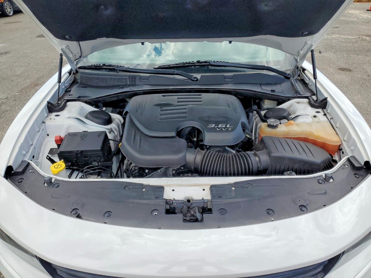 Dodge Charger Sxt