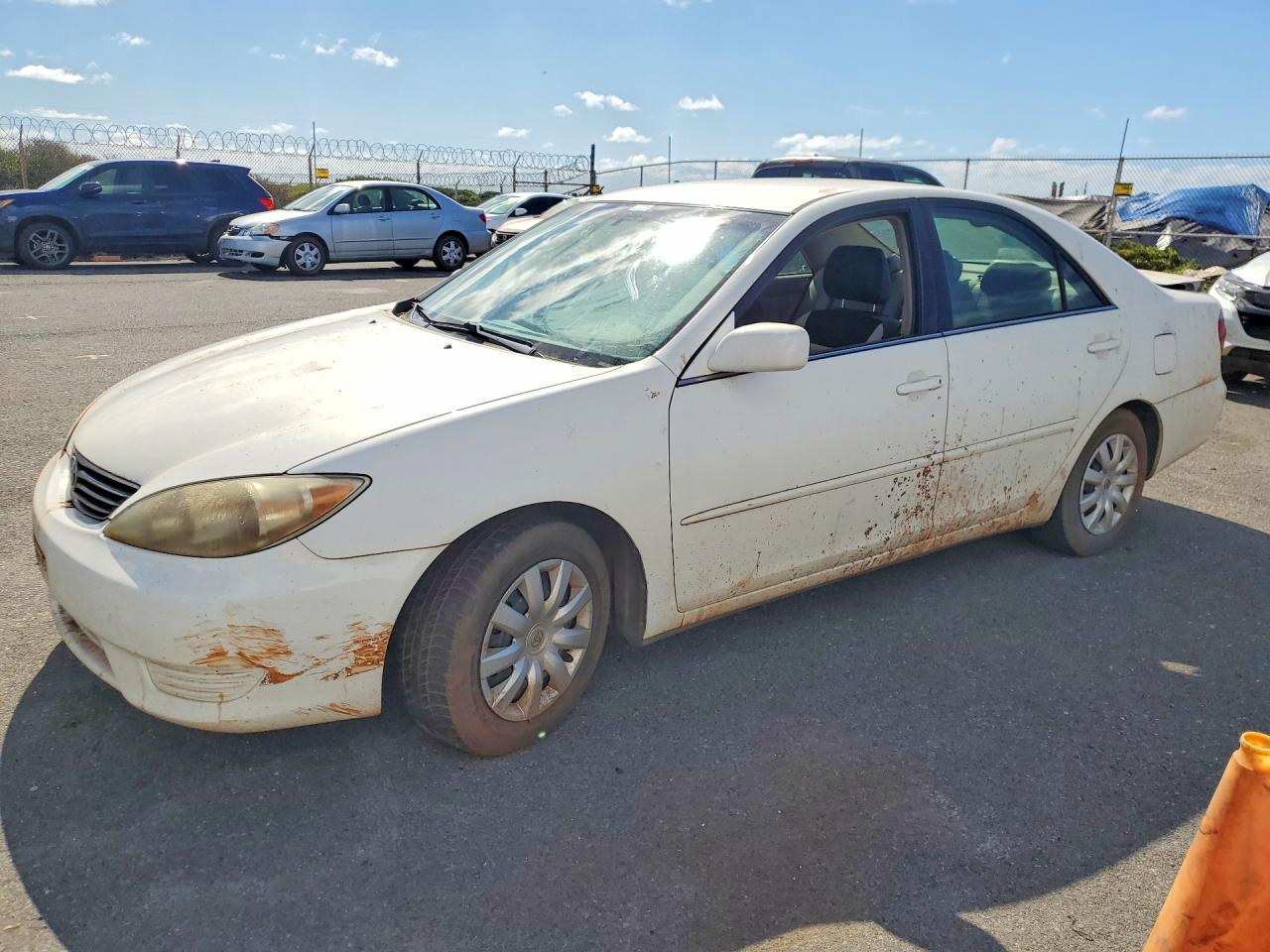 Salvage Toyota Camry Image