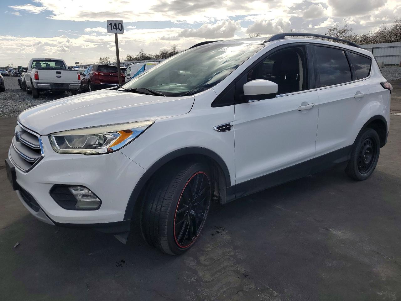 Salvage Ford Escape Image