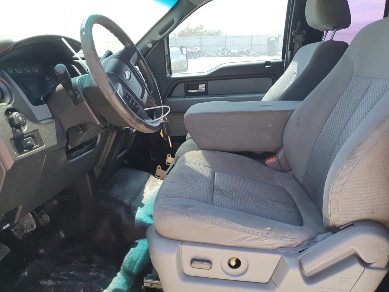 Ford F-150 Super Cab