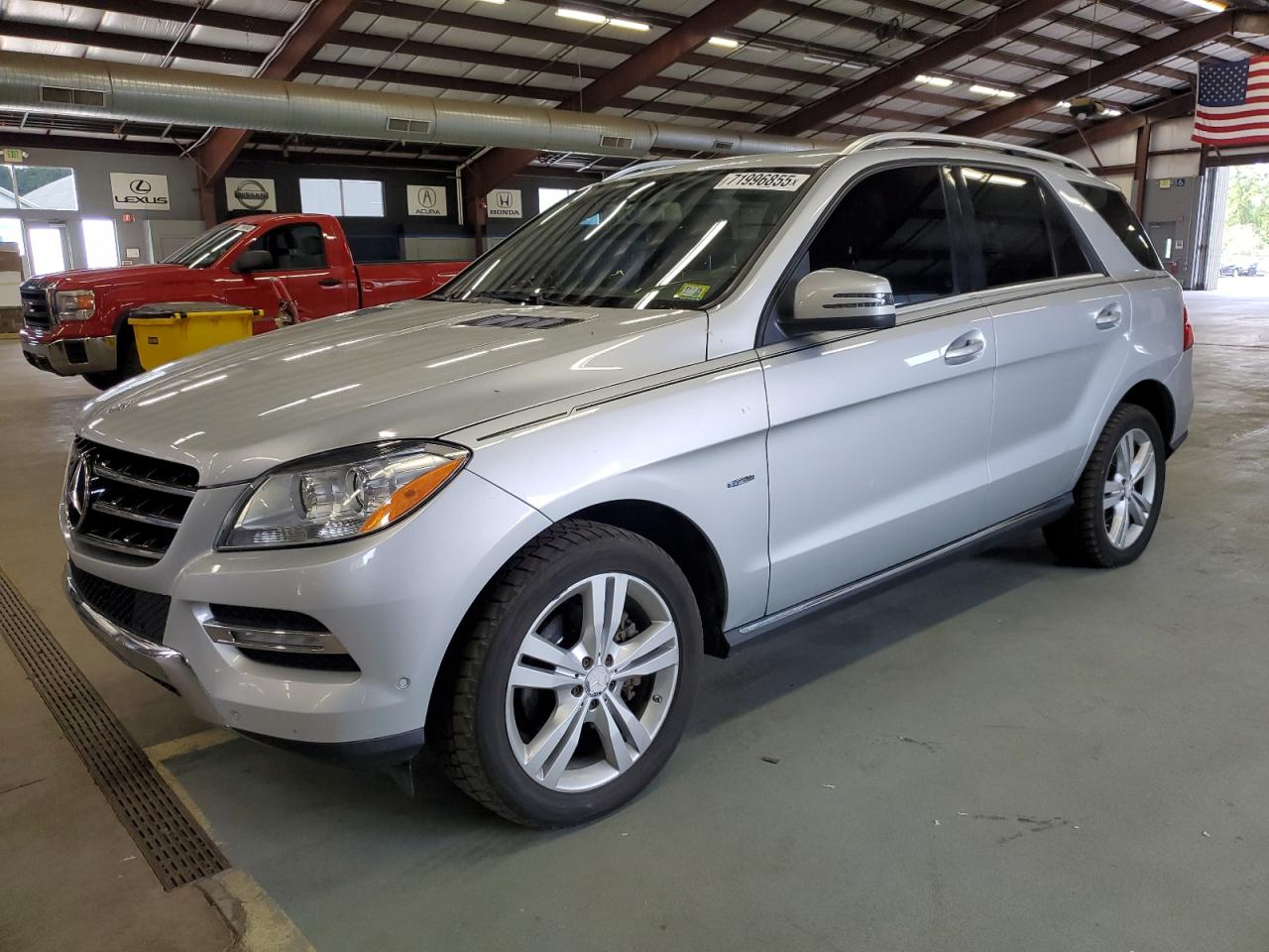 Salvage Mercedes-Benz M-Class Image