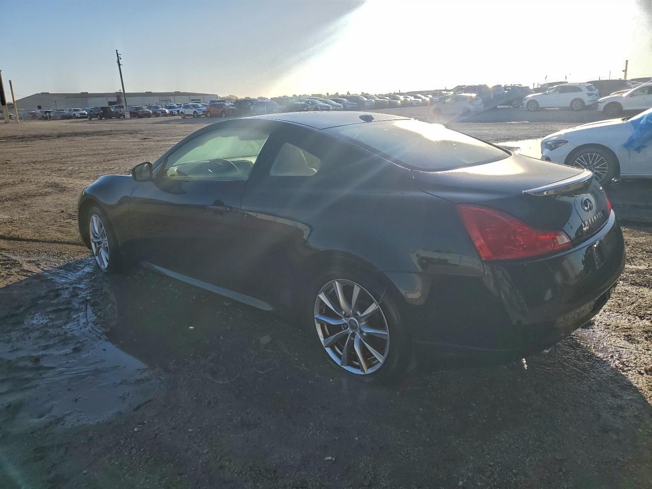 INFINITI G37 Journey