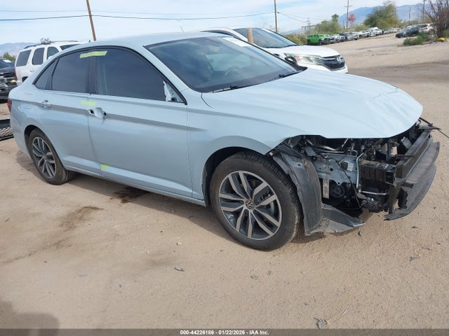Salvage Volkswagen Jetta Image