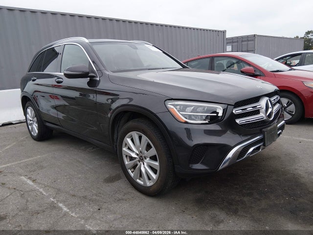 Salvage Mercedes-Benz GLC Image