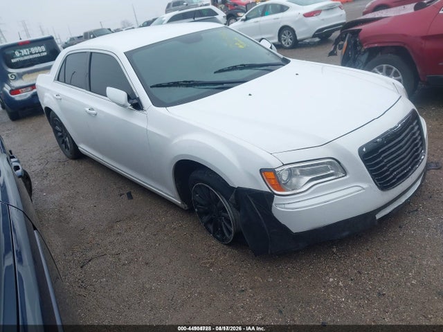 Salvage Chrysler 300 Image
