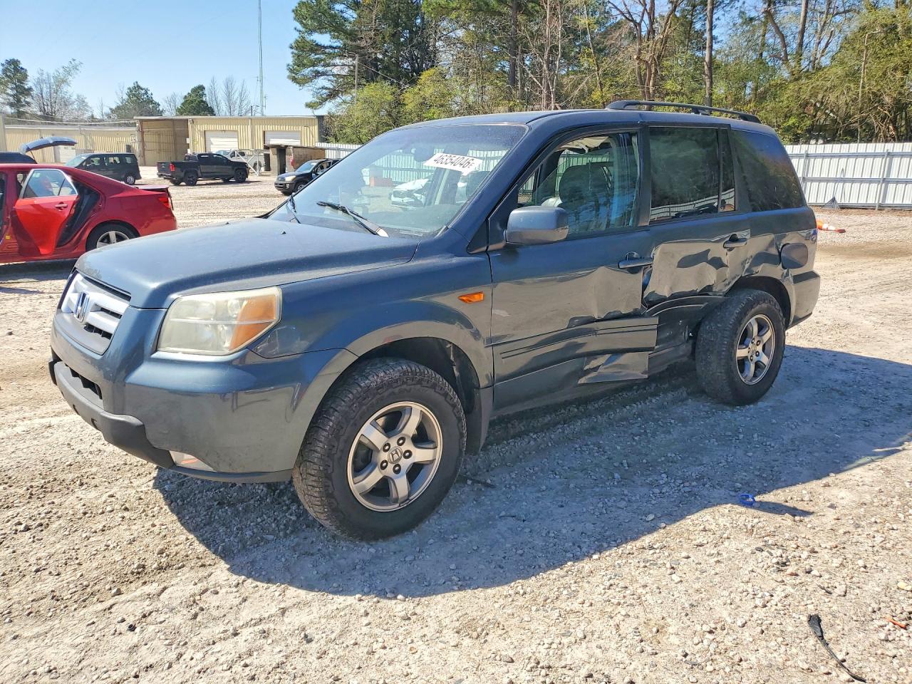 Salvage Honda Pilot Image