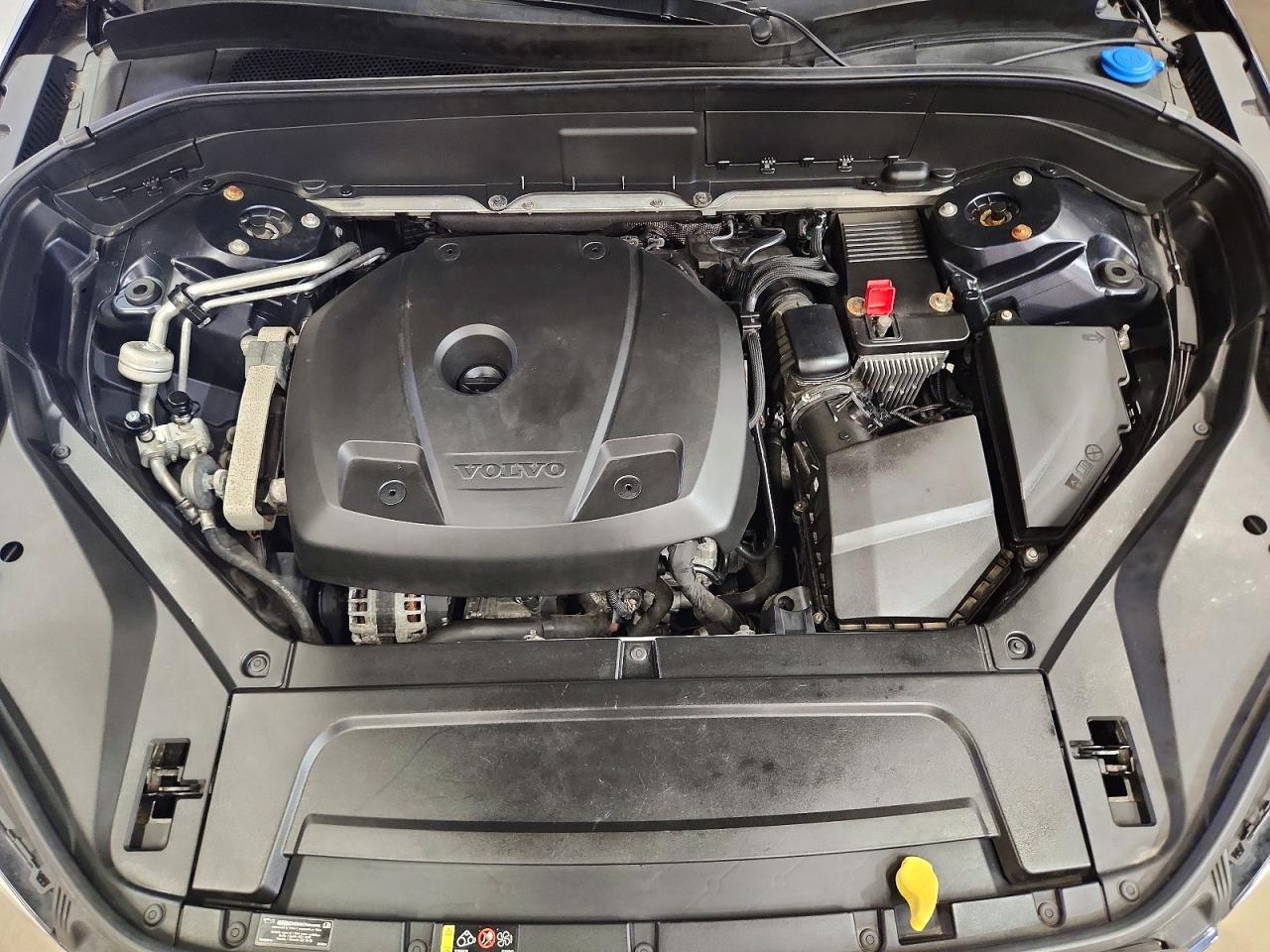 Volvo XC90 T6