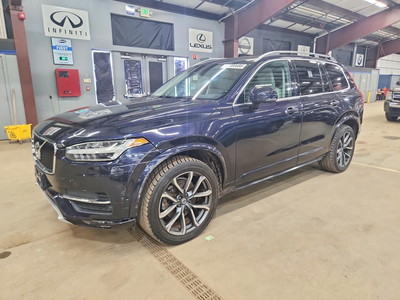 Salvage Volvo XC90 Image
