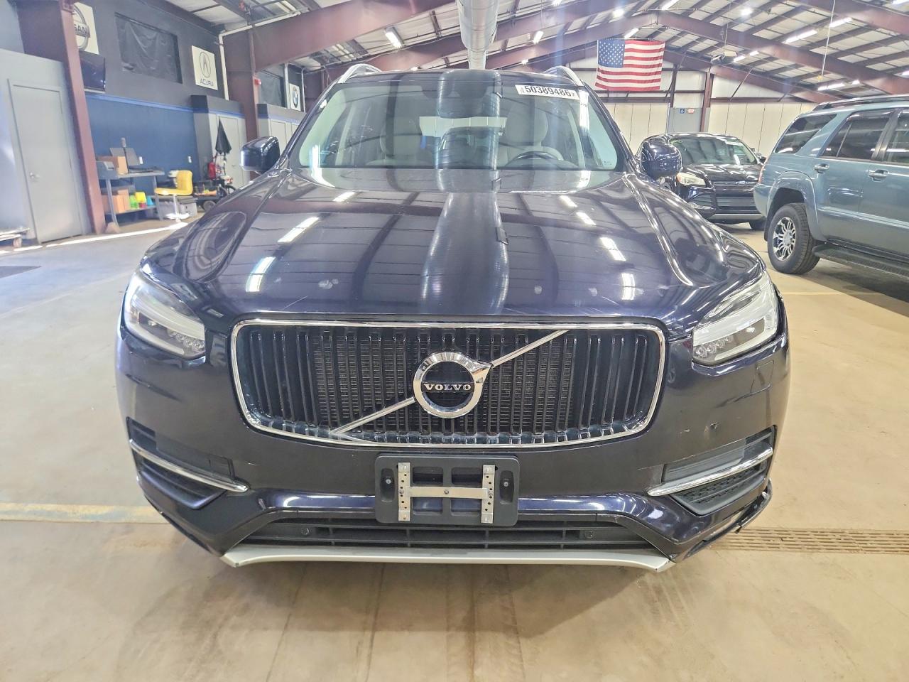 Volvo XC90 T6