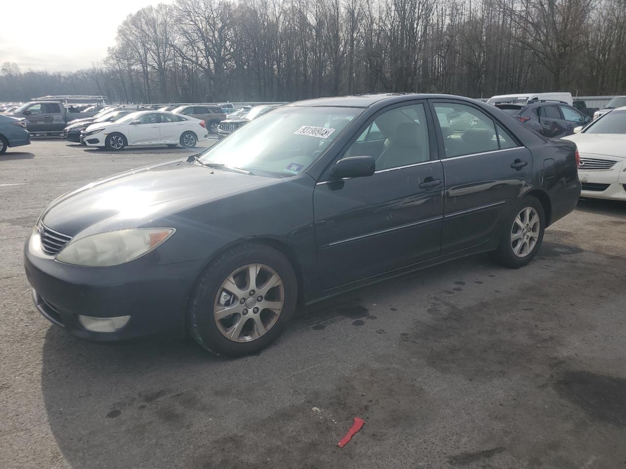 Salvage Toyota Camry Image