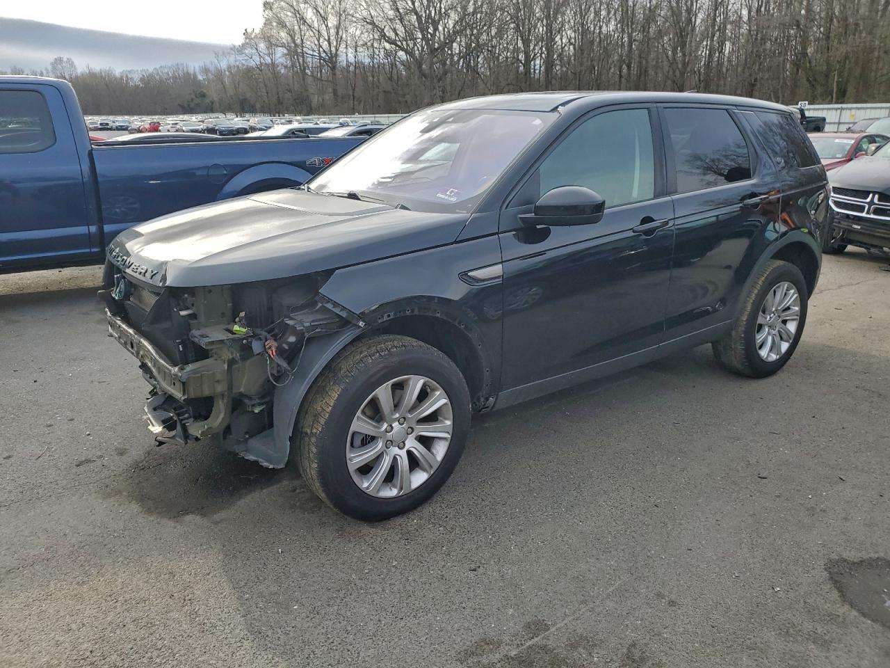 Salvage Land Rover Discovery Image