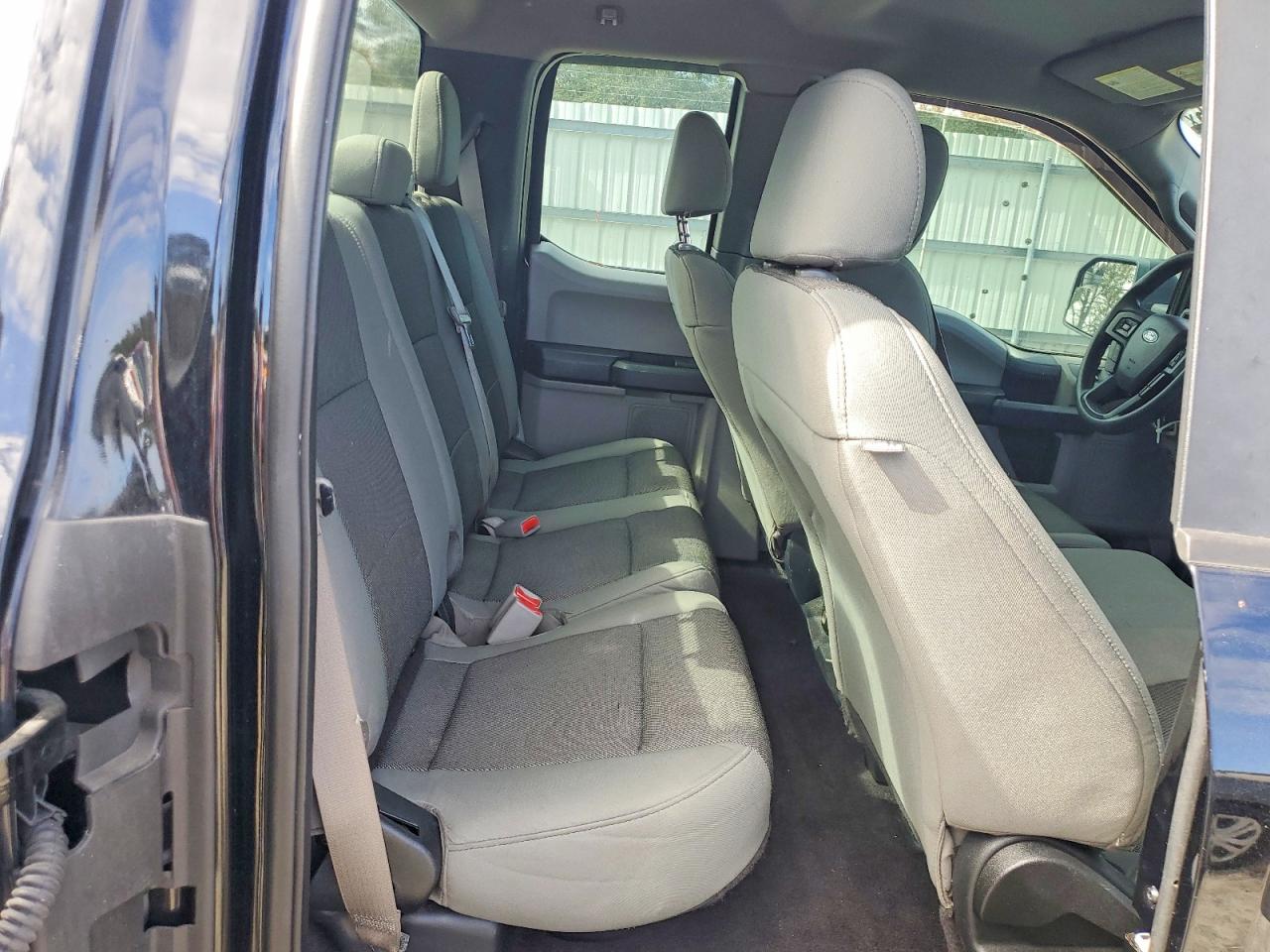 Ford F-150 Super Cab