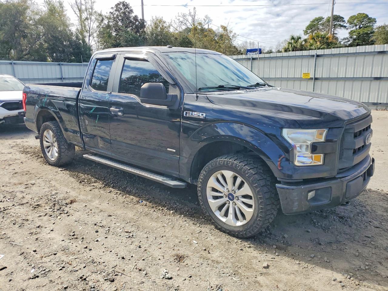Ford F-150 Super Cab