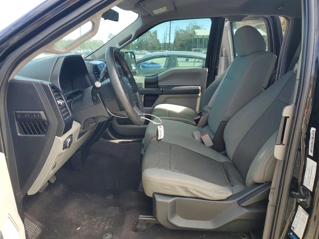 Ford F-150 Super Cab