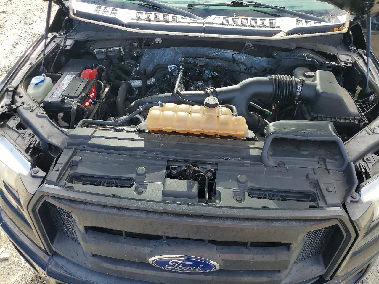 Ford F-150 Super Cab