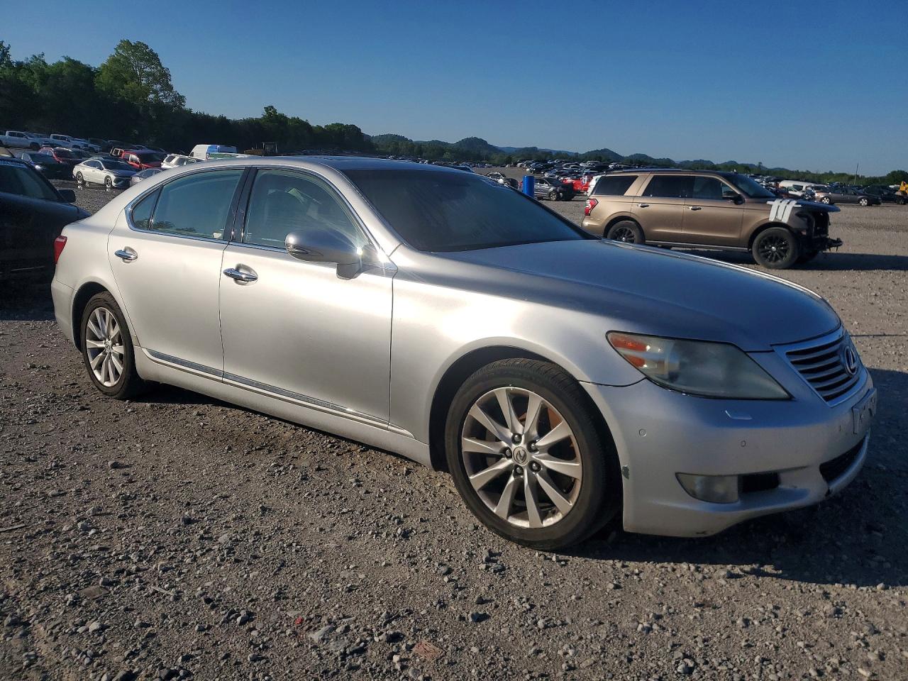 Lexus LS L