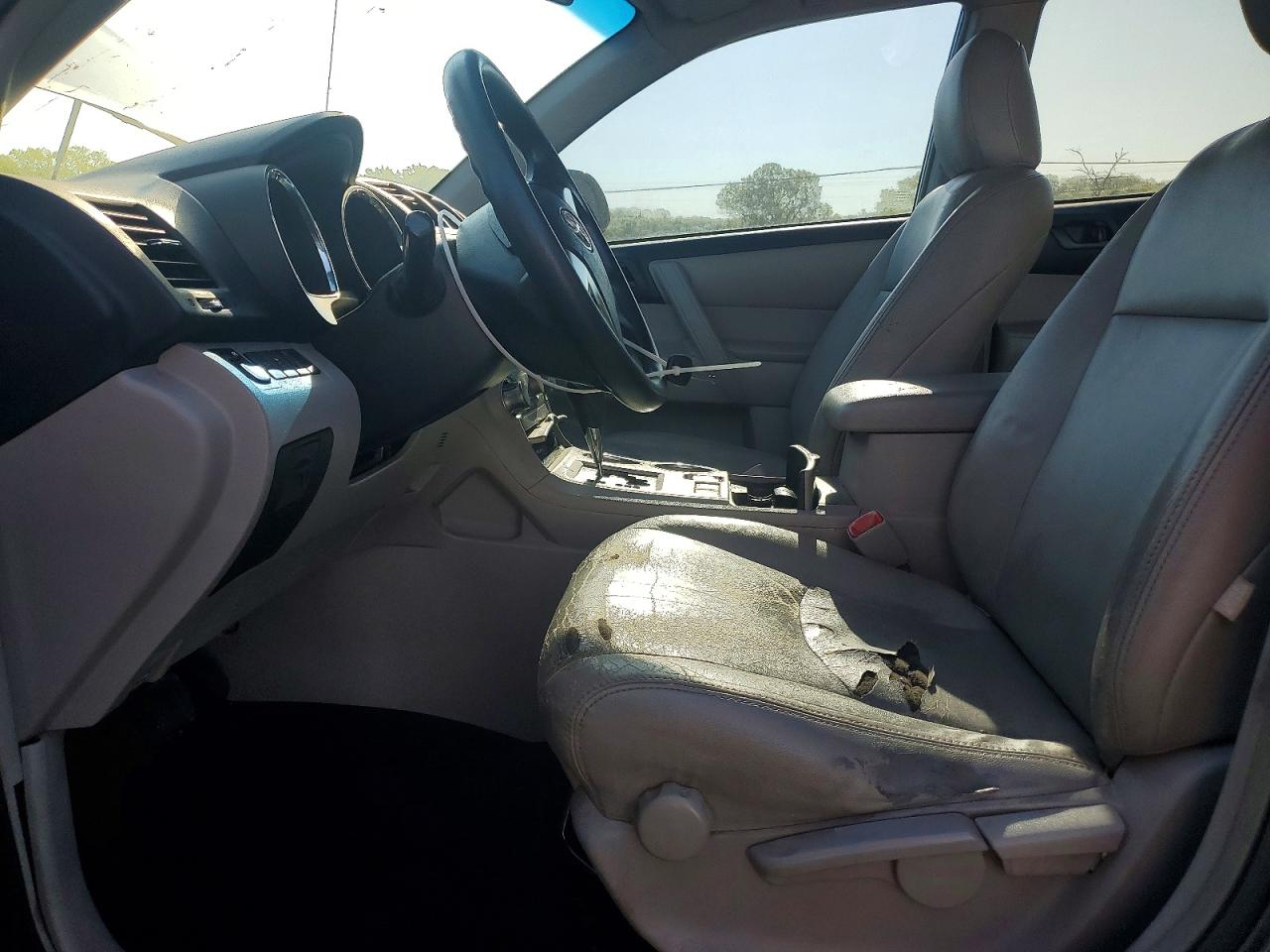 Toyota Highlander Base
