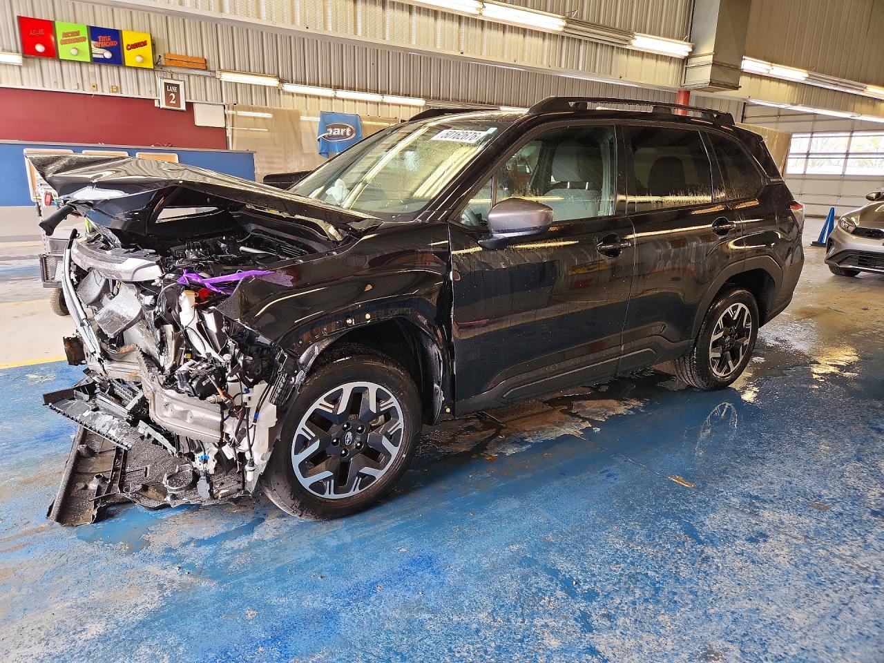 Salvage Subaru Forester Image